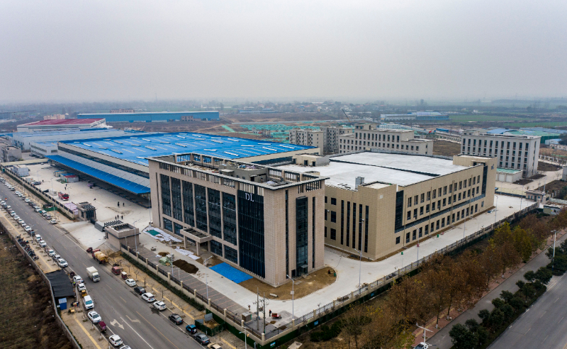 新鄉(xiāng)胖東來物流中心實景圖.jpg 新鄉(xiāng)胖東來物流中心實景圖.jpg